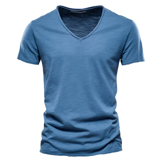 BENJAMIN™ | Djup V-ringad T-shirt